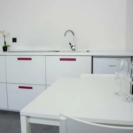 Apartament Hrvoje Pag Town